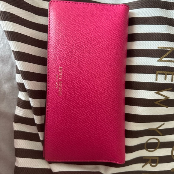 Henri Bendel NEW pink Leather Shoulder Stunning bag with zip & button closure - Picture 10 of 10